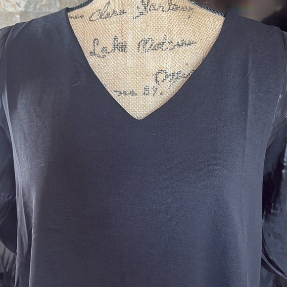 Easel black v-neck sheer shiny 3/4 sleeve mixed media rounded hem blouse shirt - Picture 2 of 16